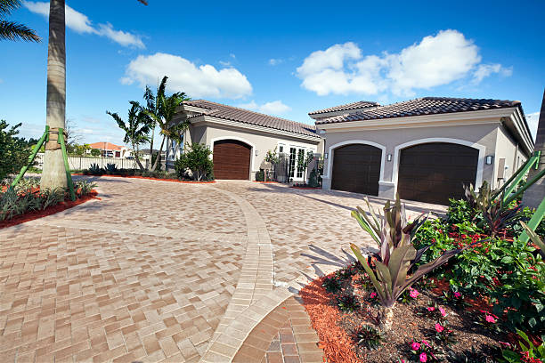Best Driveway Paving Contractor  in Plattsburg, MO